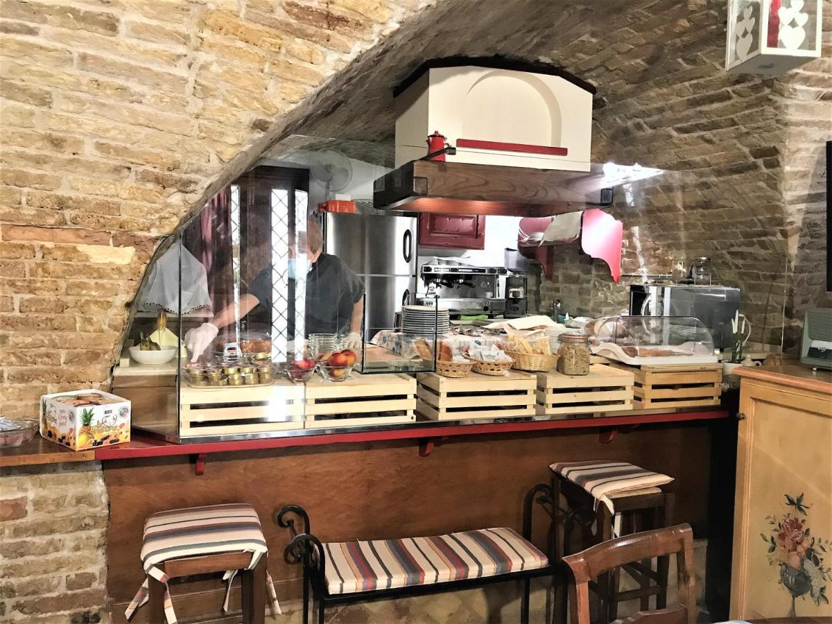 B&B La Torretta Sul Borgo กรอตตัมมาเร ภายนอก รูปภาพ
