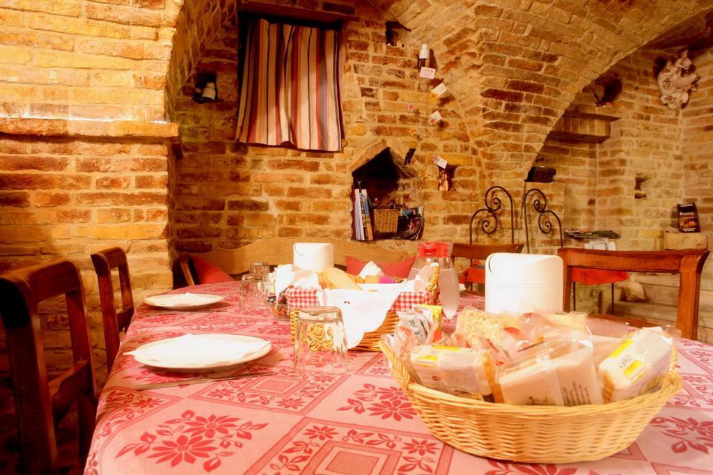 B&B La Torretta Sul Borgo กรอตตัมมาเร ภายนอก รูปภาพ