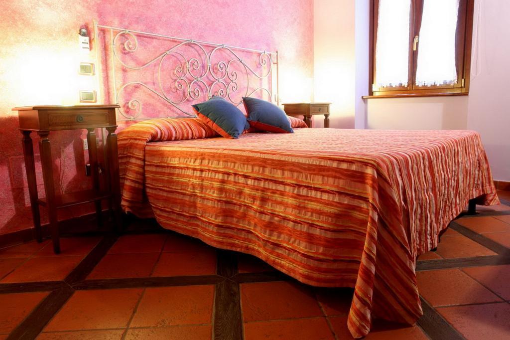 B&B La Torretta Sul Borgo กรอตตัมมาเร ห้อง รูปภาพ