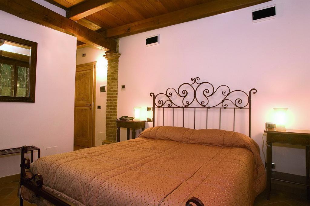 B&B La Torretta Sul Borgo กรอตตัมมาเร ภายนอก รูปภาพ